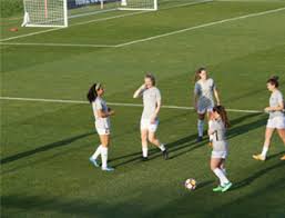 C'est la première fois que la france organise cette coupe du monde ! Le Foot Feminin Succes A Saint Quentin En Yvelines Actualites Saint Quentin En Yvelines Win