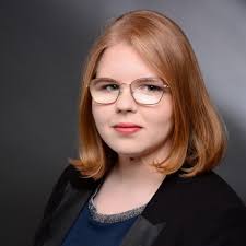 Lisa Weichert's Instagram, Twitter & Facebook