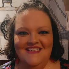 Lisa Tyrell (@pinklisa1980)