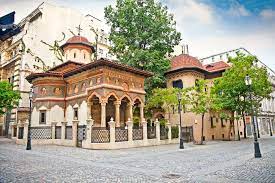 Budapeste Romenia Monasterio Stavropoleos E Um Classico Exemplo De Igreja Ortodoxa Romena Bucharest Romania Romania Travel