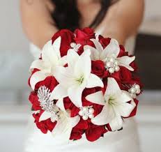 Red And White Wedding Flowers Google Search Wedding Themes Winter Wedding Flowers Wedding Bouquets