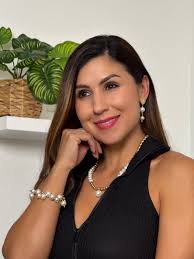 Sábadito 💦🌺🌴 Traje de baño: @togobikinis Piscina: @piscinasjireh 📸:  @elfabzz #guanacaste #relaxtime