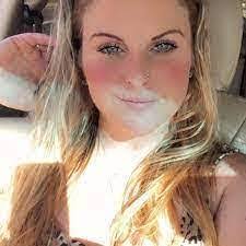 Jennifer Sloss's Instagram, Twitter & Facebook