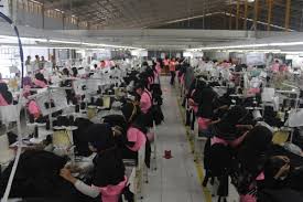 Pabrik garment indonesia yang berkualitas. Banyak Buruh Tidak Tahan Dengan Sistem Kerja Pabrik Radarcirebon Com