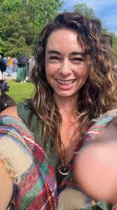 Here are some highlights from our first day at the festival! Follow Krystal  as she checks out some different entertainers, shows, and Castle Gwynn!  #tnrenfest