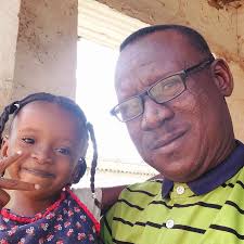 I was honored to experience true Sudanese hospitality in the home of Malik  Abdalla , a Sudanese family in El-Fasher with whom I spent a wonderful time  learning about Sudan's rich culture