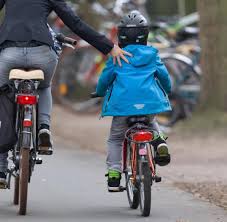 Verkehrsforschung Helmpflicht Auf Rad Hat Keine Positiven Effekte Welt