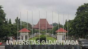 Siapa nih di antara kalian yang ingin masuk dan kuliah di ugm. Akreditasi Program Studi Universitas Gadjah Mada Tongkolpedia