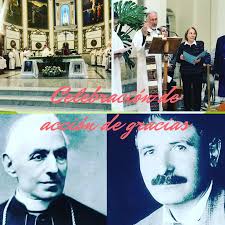 Los estudiantes Tobias Godardo, Tomás Vallejo, Diaz Bruno, Axel Cors,  Agustín Buñirigo, Ezequiel Coñaqueo, Felipe Nougues, Lucas Lagonegro junto  a los docentes Nicolás Kuhn y Federico Maceratesi formaron parte de la final