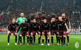 Pin By Abade On Sepak Bola In 2020 Ac Milan Milan Knockout