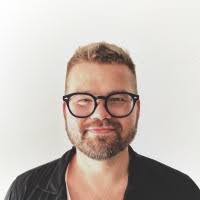 Jenny Seyfried's Instagram, Twitter & Facebook