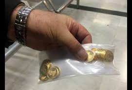 نتیجه تصویری برای درحال خرید سکه