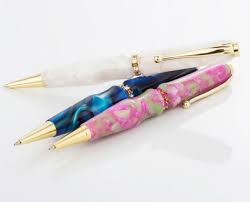 I'm sure a lot of young girls and older women that's into the glitzy writing would be interested in, depending on the color that you use, it comes with silver glitter that's in the mix of ink, so one can really sparkle and shine when they write. 8 Colors Of Swarovski Pen Sakura Pen Made In Japan Ballpoint Sakura Gift