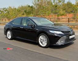 The toyota camry hybrid is a measures 4,850 mm in length, 1,825 mm in width and 1,480 mm in height. 2019 Toyota Camry Review First Drive Of Petrol Hybrid Variant