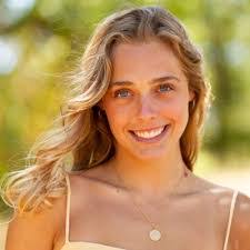 Sasha Roach's Instagram, Twitter & Facebook