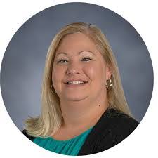 Julia Hendrick's Instagram, Twitter & Facebook