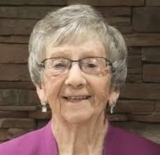 Helena Welch's Instagram, Twitter & Facebook