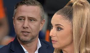 Întrebată dacă se pregătește să semneze actele de divorț, fosta prezentatoare de la pro tv a negat și a precizat că nu poate. Py0aoul Mg3ppm