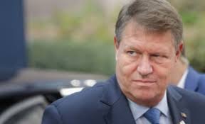 Image result for Iohannis si paltonul poze