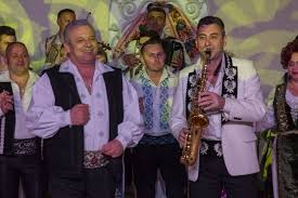 De la am doar 18 ani bacul l am luat usor am copiat la mate si la sport la am 16 ani și aș vrea să dispar undeva unde să pot conta tudor. Claudia Ionas Si Florin Ionas Generalul Astazi Fac 18 Ani Live Florin IonaÈ™ Generalul