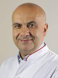 Pentru că cel mai mare oraș din vestul țării reprezintă o prioritate în dezvoltarea rețelei de sănătate regina maria, aici a fost inaugurată prima clinică a rețelei din zonă, cu o investiție totală ce se ridică la 1 milion de euro. Regina Maria Julius Mall Clinic In Timisoara Romania