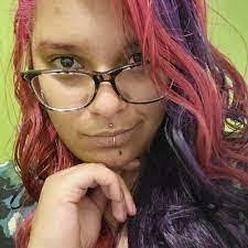 Candice Rust's Instagram, Twitter & Facebook