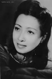 Đòi cưới "ông chú" bố đơn thân, cô gái xuất thân Hoàng tộc bị mẹ đánh một  trận tơi bời và cái kết bất ngờ sau một bức thư để lại!