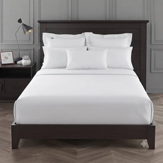 Plain White Hotel Sheets with 2 Pillow Covers