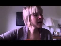 Holly Munoz's Instagram, Twitter & Facebook