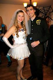 30 Funny Punny Halloween Costumes Give It A Moment You Ll Go Rofl Ethinify Punny Halloween Costumes One Night Stand Costume Spice Rack Halloween Costume