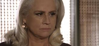 A Lei do Amor: Elio filma a própria morte, e Magnólia é presa vestida de  faxineira · Notícias da TV