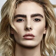 Even Though She S Incredibly Annoying This Girl Is Gorgeous Courtney From Antm 22 America S Next Top Model Next Top Model Virtual Makeover