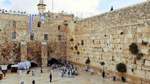 Reserva muro de los lamentos, jerusalén en tripadvisor: Jerusalen Israel 21 De Mayo De 2017 Muro De Los Lamentos O Muro De Las Lamentaciones O Kotel En Jerusalen La Gente Viene A Orar Al Muro Occidental De Jerusalen El