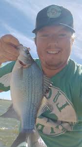 How to catch shad at Lake Overholser legally?