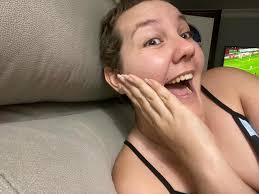 Hoy me ha llegado la carta para hacerme la prueba el mes que viene para ver  si estoy limpia de tumores o todavía queda algo🥹🫶🏼 Estoy muy ilusionada🤭