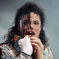 Belen jackson (@BeeLeenParis)