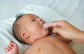 Is thrush painful in babies? How To Clean Baby Tongue Parentinghealthybabies