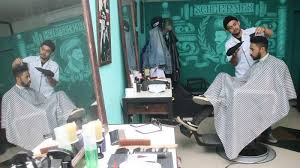 Selain itu, menurut ade, tukang cukur tradisional juga umumnya kurang referensi potongan rambut pria terbaru. Tren Gaya Rambut Pria 2021 Pemilik Scheermes Barbershop Ungkap Klasik Korean Style Masih Diminati Tribun Kaltim