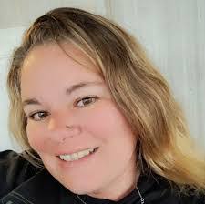 Margie Bunn's Instagram, Twitter & Facebook