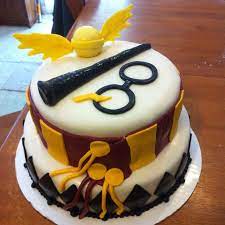 Harry Potter Cakes Ideas Google Search Harry Potter Birthday Cake Harry Potter Cake Harry Potter Birthday