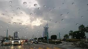 A chuva ouviu e calou meu segredo à cidade e eis que ela bate no vidro trazendo a saudade. Dubai Usa Drones Para Produzir Chuva Artificial No Combate A Onda De Calor De 50 C Pplware