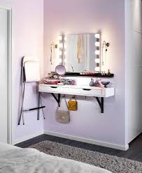 Beauty Helpers 25 Vanity Tables Interiorforlife Com The Perfect Dressing Table For Ladies With Limited Space Small Bedroom Hacks Interior Small Bedroom