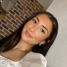 Madison Lyons (@madisonlyons13)