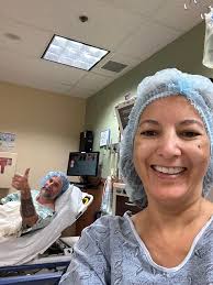 Artistic Sacrifice: Contemporary Artist Donates Kidney to Wife, Inspires  New Artwork”