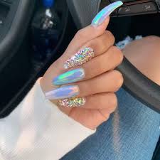 Chrome Nails Ideas Inspo Fall In Love With Sassy Chromes Hike N Dip Holographic Nails Holographic Nail Designs Chrome Nails