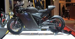 So the results are companies such as zero motorcycles, lightning, brutus, evoke and they creating and developing electric vehicles since 2013. Here She Is Zero Electric Motorcycle With Cafe Racer Style