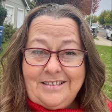 Who can trim a huge fruitless mulberry tree in Rancho Cordova?