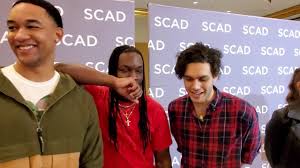 He moved to atlanta with his mother when he was 4. Peyton Alex Smith Chris Lee And Aria Shahghasemi Of Legacies Youtube
