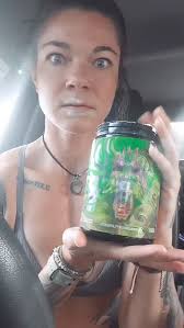 Hi, I'm weird • • • #florida #orlando #springs #photography #insta  #instagood #instadaily #instafamous #igers #america #freedom #strong  #bikini #weird #tuesday #fitness #fit #fitspo #motivate #smile #love  #photooftheday #tuesdaymotivation ...