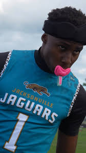 🚨Player Profile🚨 Brenton James @BrentonJames_2 QB, 2027 6'4, 180lbs HS:  St. Augustine Our Week 3 Duval Sports Player Of The Week put